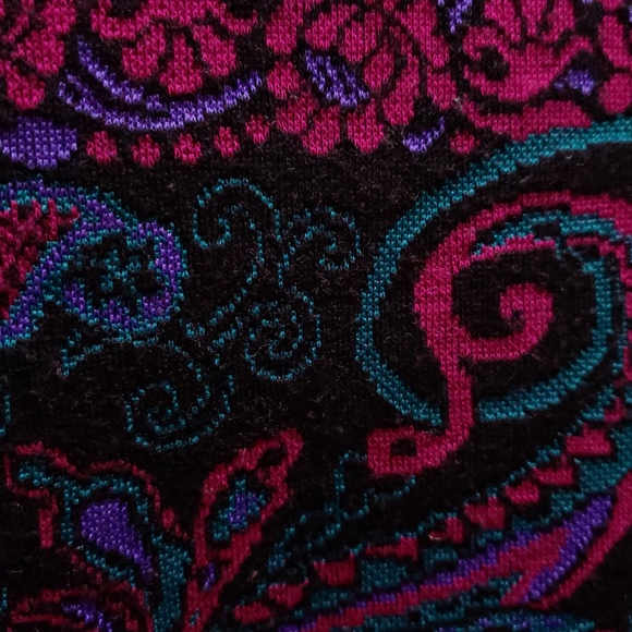 The American Collection Vintage Sweater - Picture 4 of 7